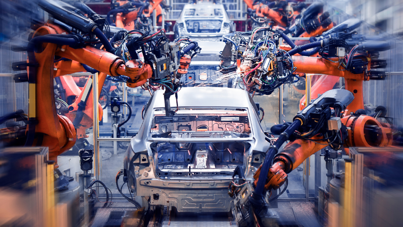 Sérgio Bento De Araújo analisa como a engenharia da velocidade está transformando o design automotivo em uma fusão de estética e performance.