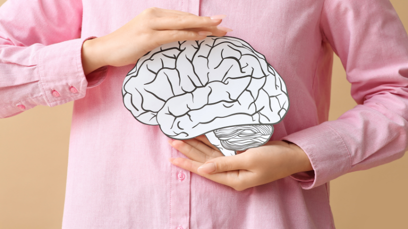 Descubra como a rotina alimentar impacta o desempenho cognitivo ao longo do dia, segundo Alexandre Costa Pedrosa, e aprenda estratégias práticas para manter o foco e a produtividade.